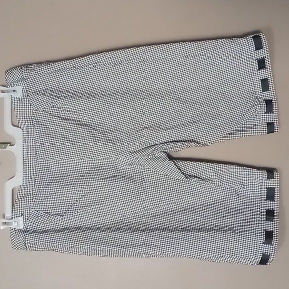 R.Q.T Black/White Checkered Long Shorts w Ribbon Weave Hem Design Size 16 - Picture 2 of 4